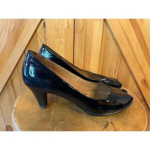 Sofft Black Leather Slip On Heels Pumps Cushioned Comfort Shoes 8.5 Peep Toe
